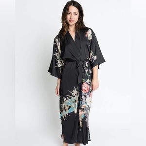 Stunning Kim + Ono long Spring Floral Kimono washable silk robe
